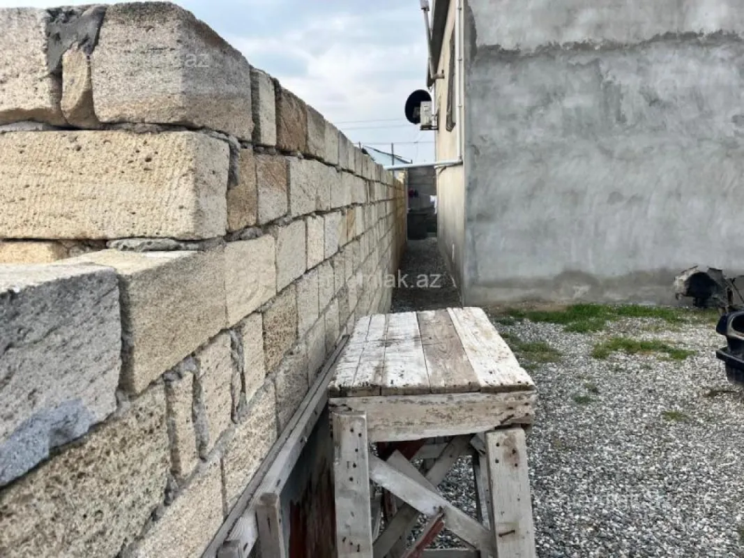 Satılır 3 otaqlı həyət evi 100 m²