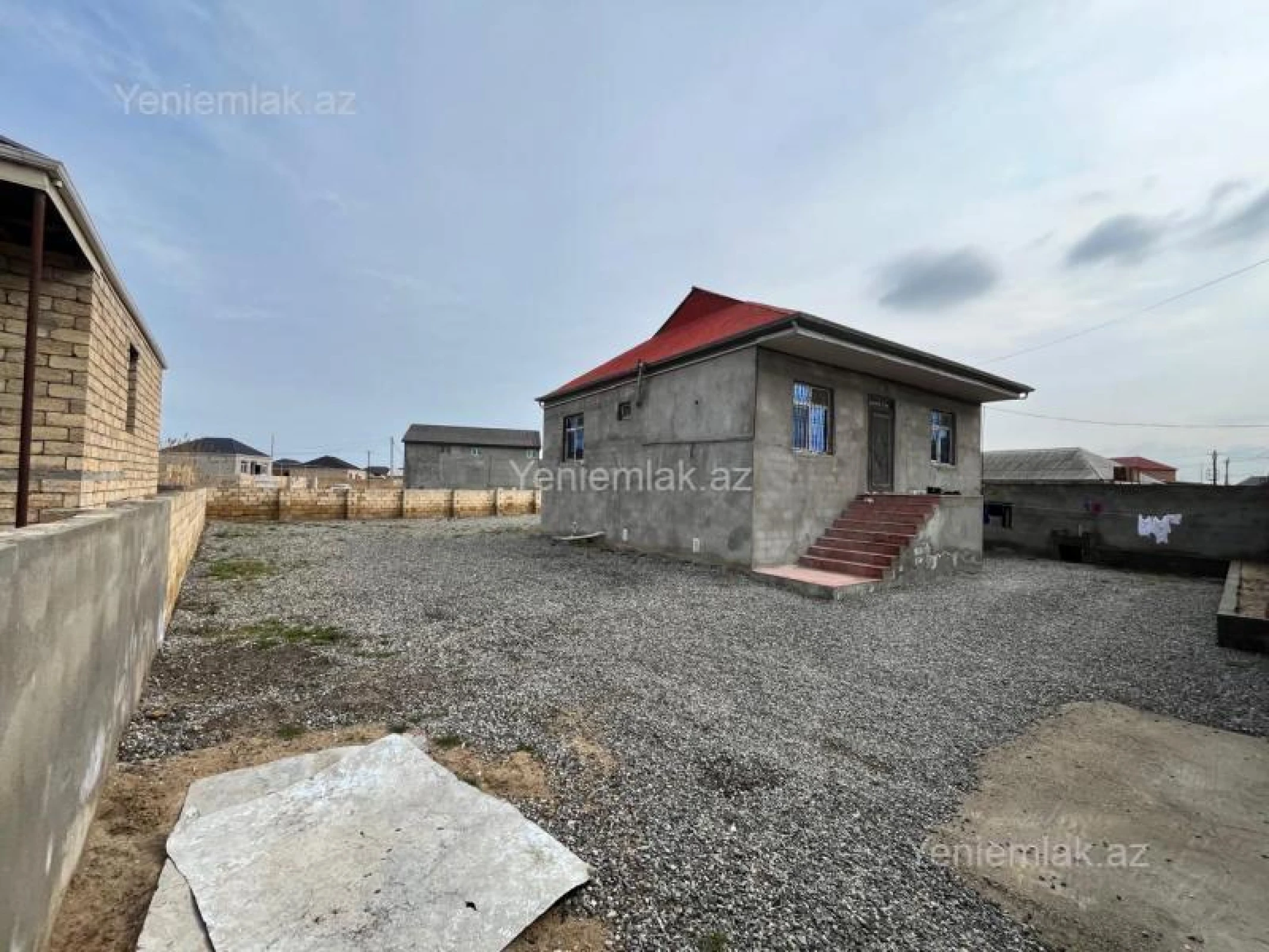 Satılır 3 otaqlı həyət evi 100 m²