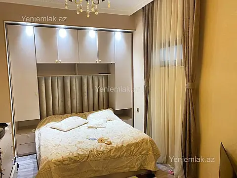 Kirayə verilir 4 otaqlı yeni tikili 148 m²