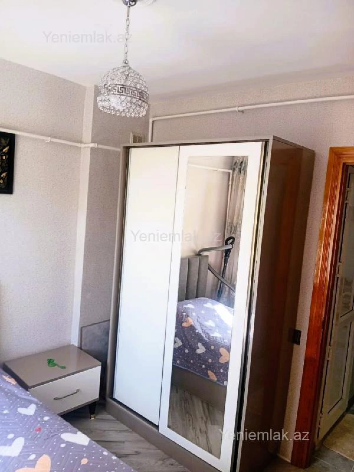 Satılır 2 otaqlı köhnə tikili 45 m²