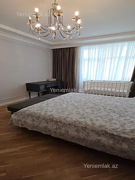Satılır 4 otaqlı yeni tikili 140 m²