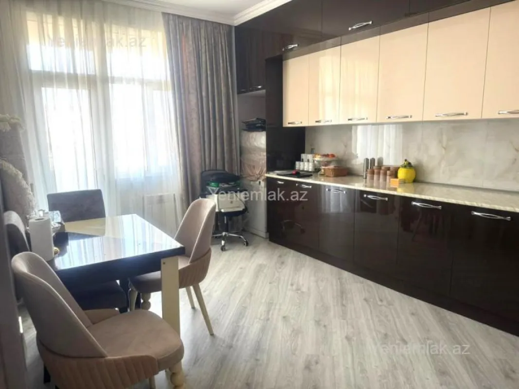 Satılır 2 otaqlı yeni tikili 90 m²