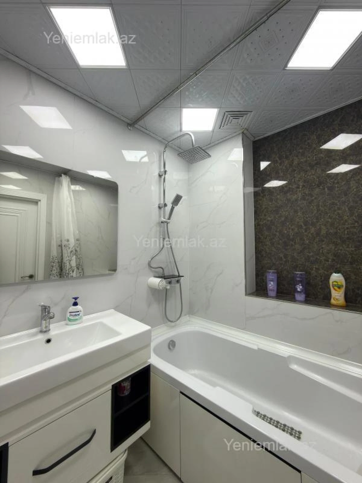 Satılır 3 otaqlı yeni tikili 114 m²