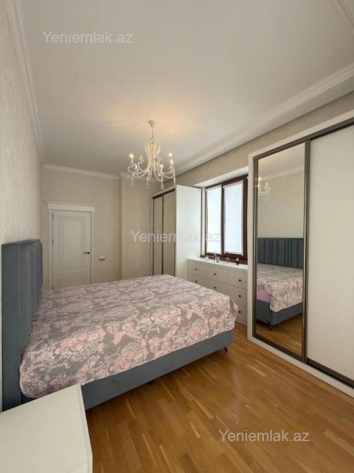 Satılır 3 otaqlı yeni tikili 114 m²