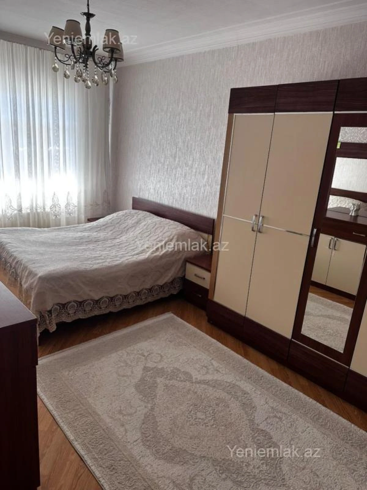 Satılır 4 otaqlı köhnə tikili 110 m²