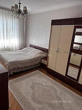 Satılır 4 otaqlı köhnə tikili 110 m²