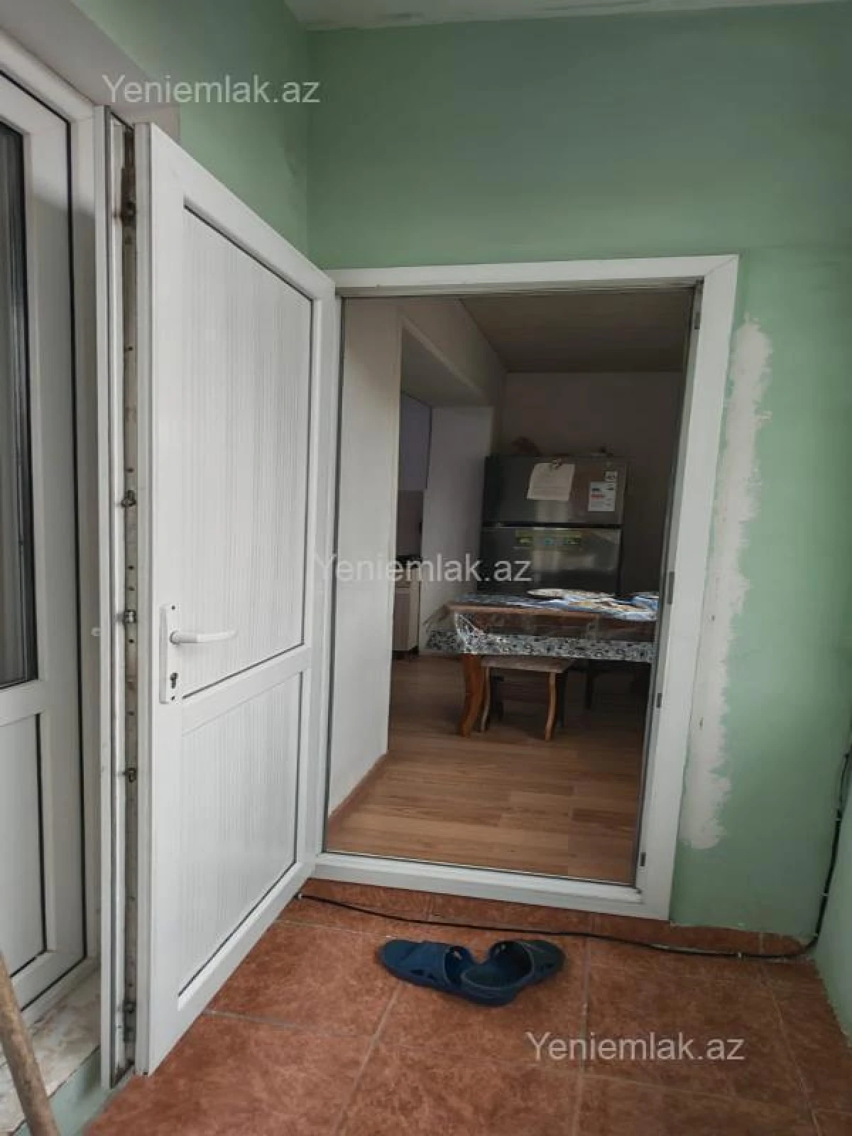 Satılır 3 otaqlı köhnə tikili 80 m²