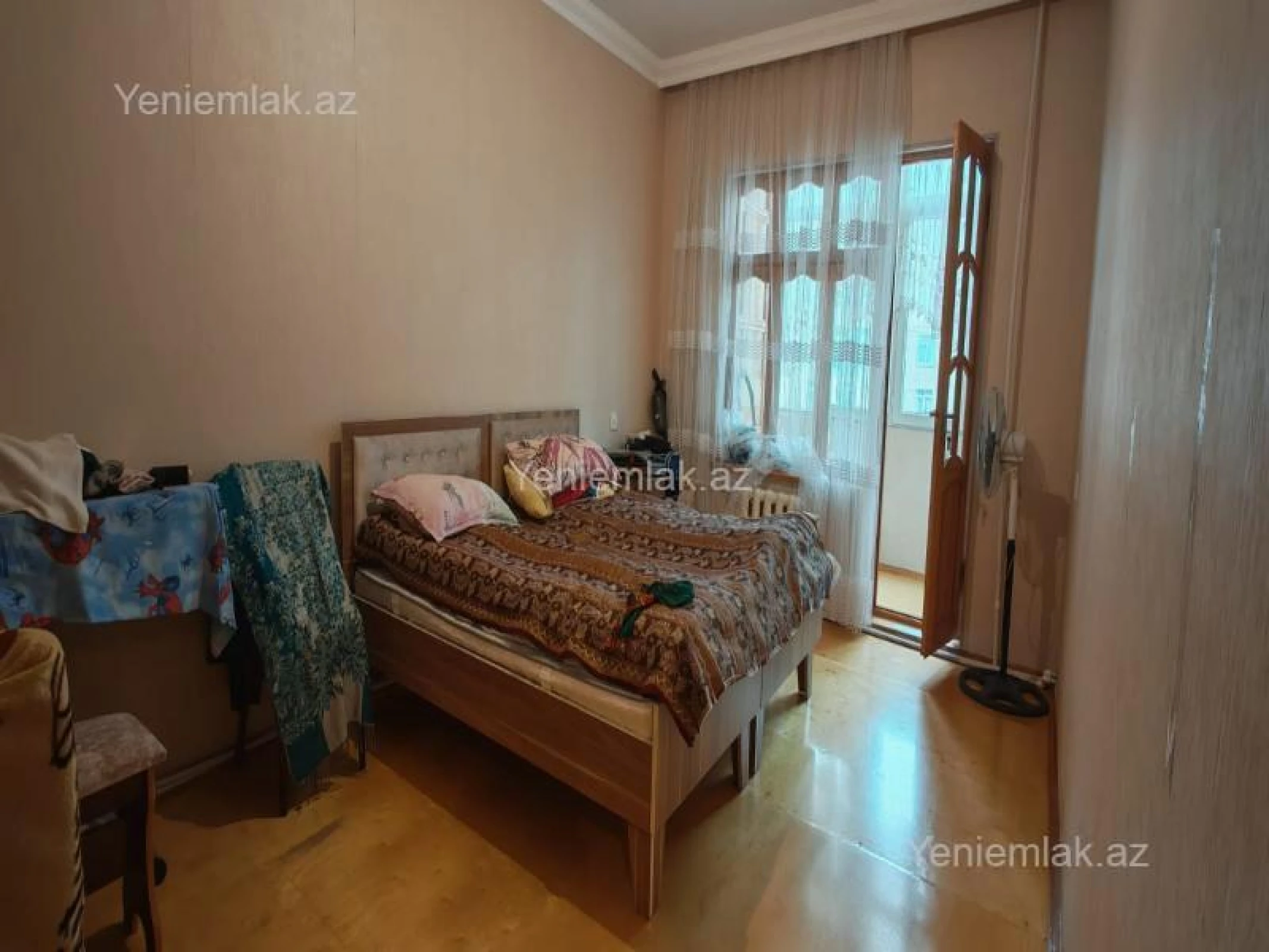 Satılır 3 otaqlı köhnə tikili 80 m²