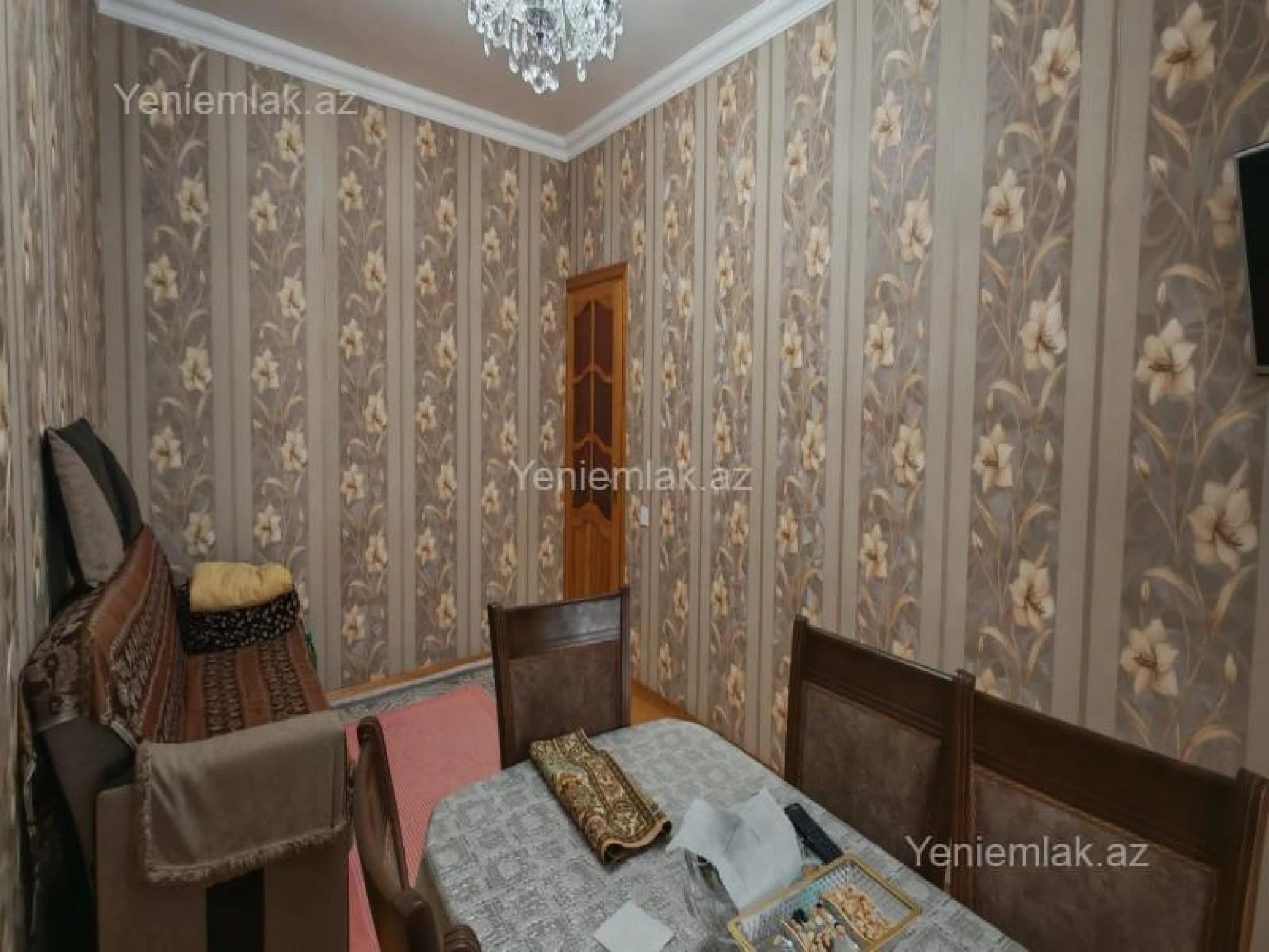Satılır 3 otaqlı köhnə tikili 80 m²