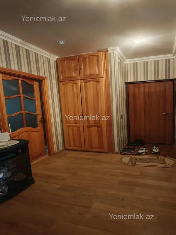 Satılır 3 otaqlı köhnə tikili 80 m²
