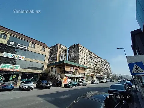 Satılır 3 otaqlı köhnə tikili 80 m²