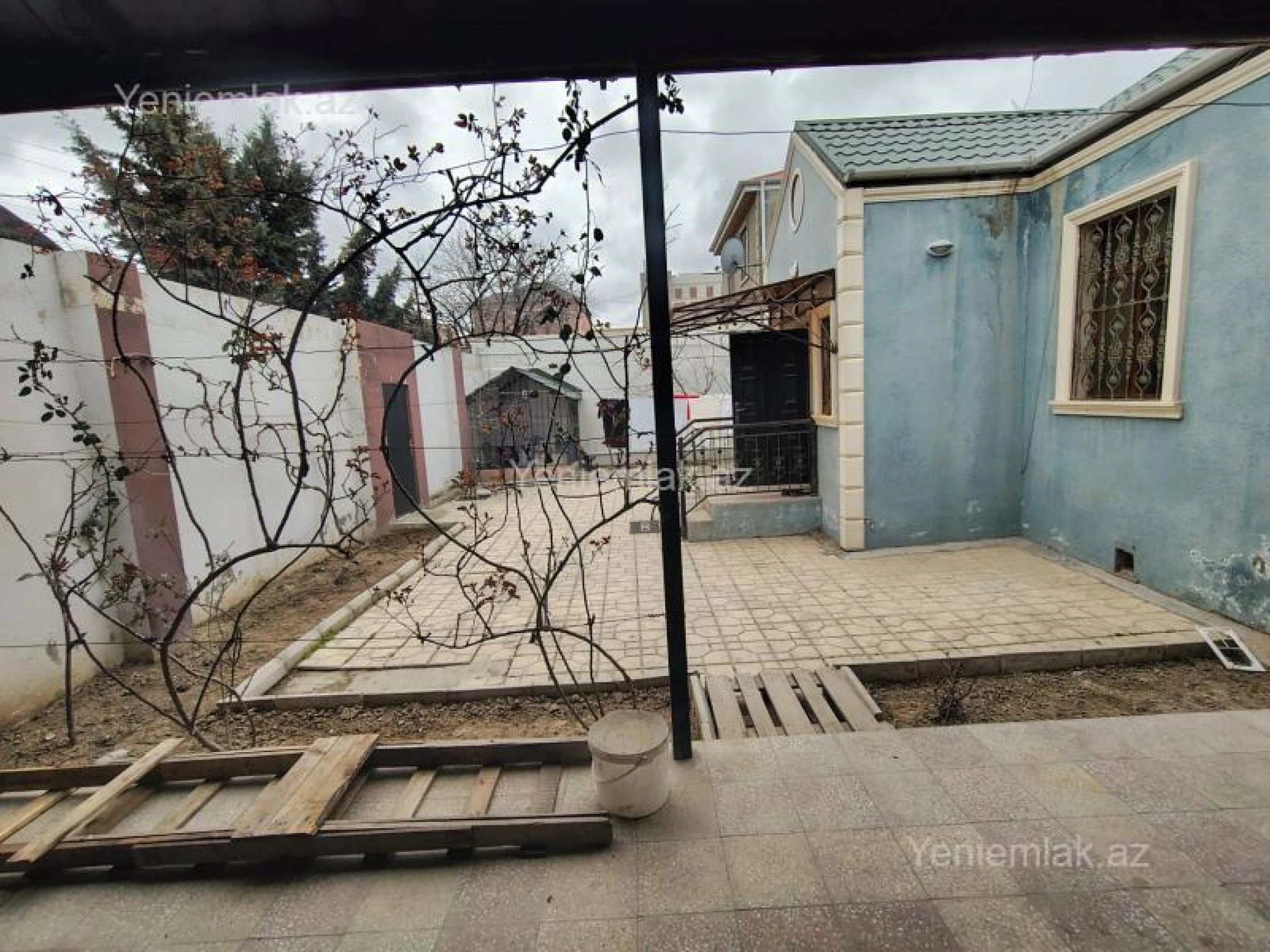 Satılır 1 otaqlı həyət evi 120 m²