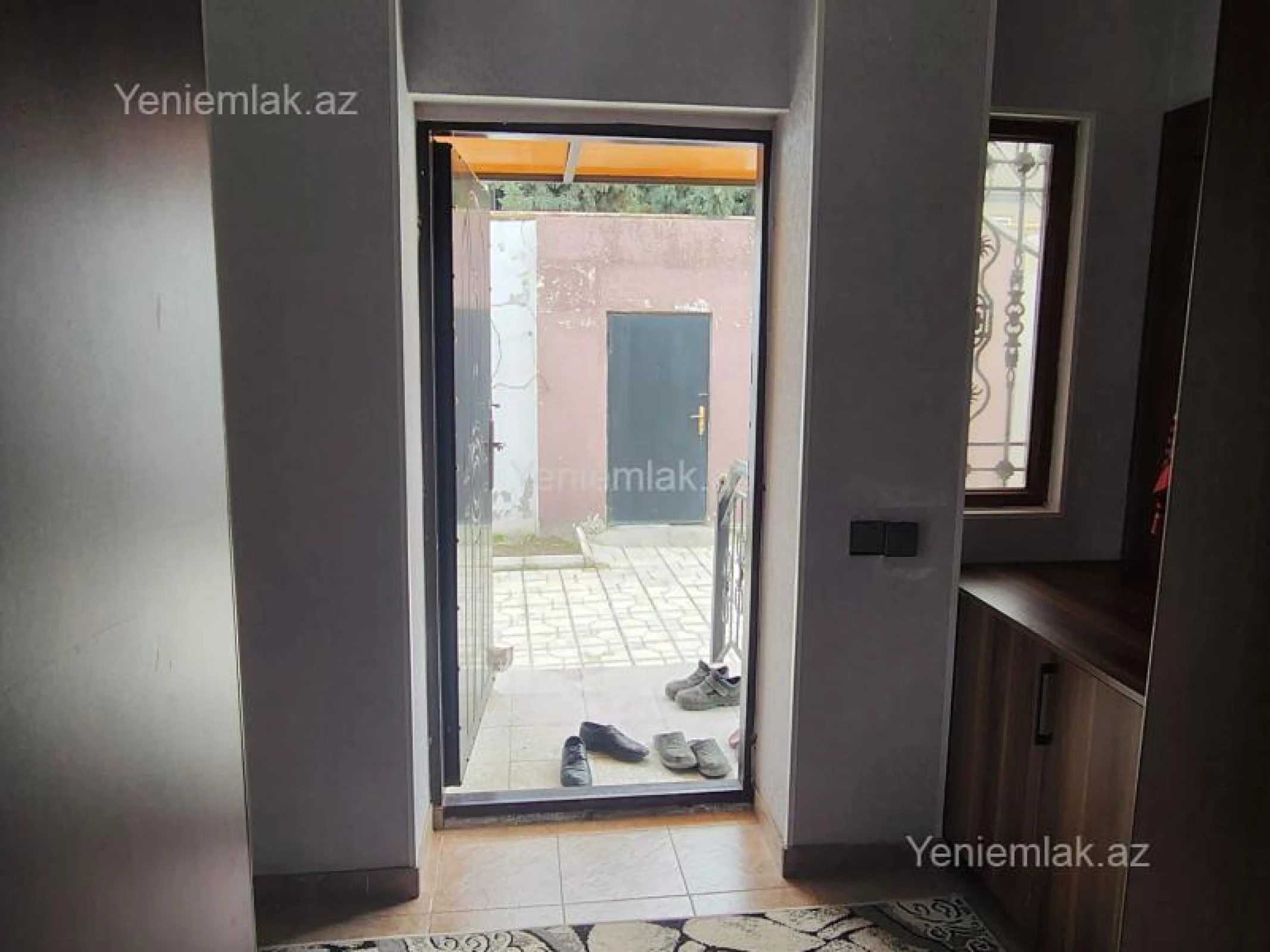 Satılır 1 otaqlı həyət evi 120 m²