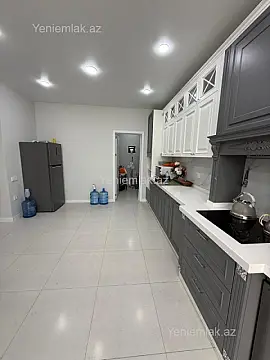 Satılır 5 otaqlı həyət evi 309 m²