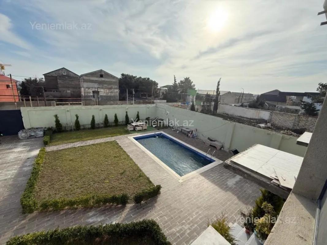 Satılır 5 otaqlı həyət evi 309 m²