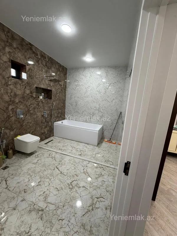 Satılır 5 otaqlı həyət evi 309 m²