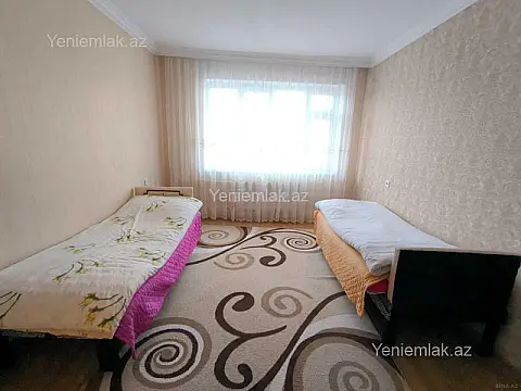 Satılır 3 otaqlı köhnə tikili 100 m²