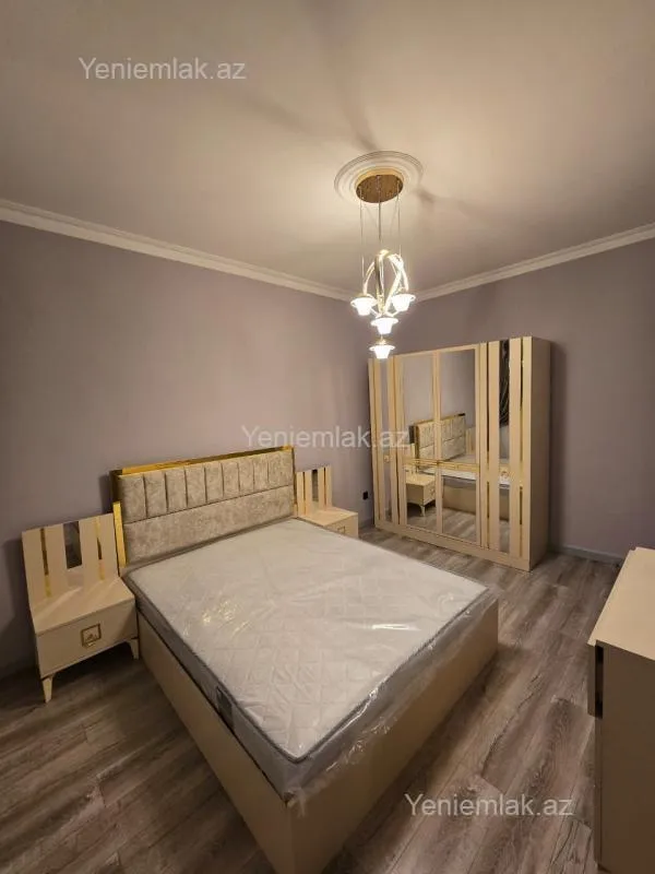 Satılır 2 otaqlı köhnə tikili 55 m²