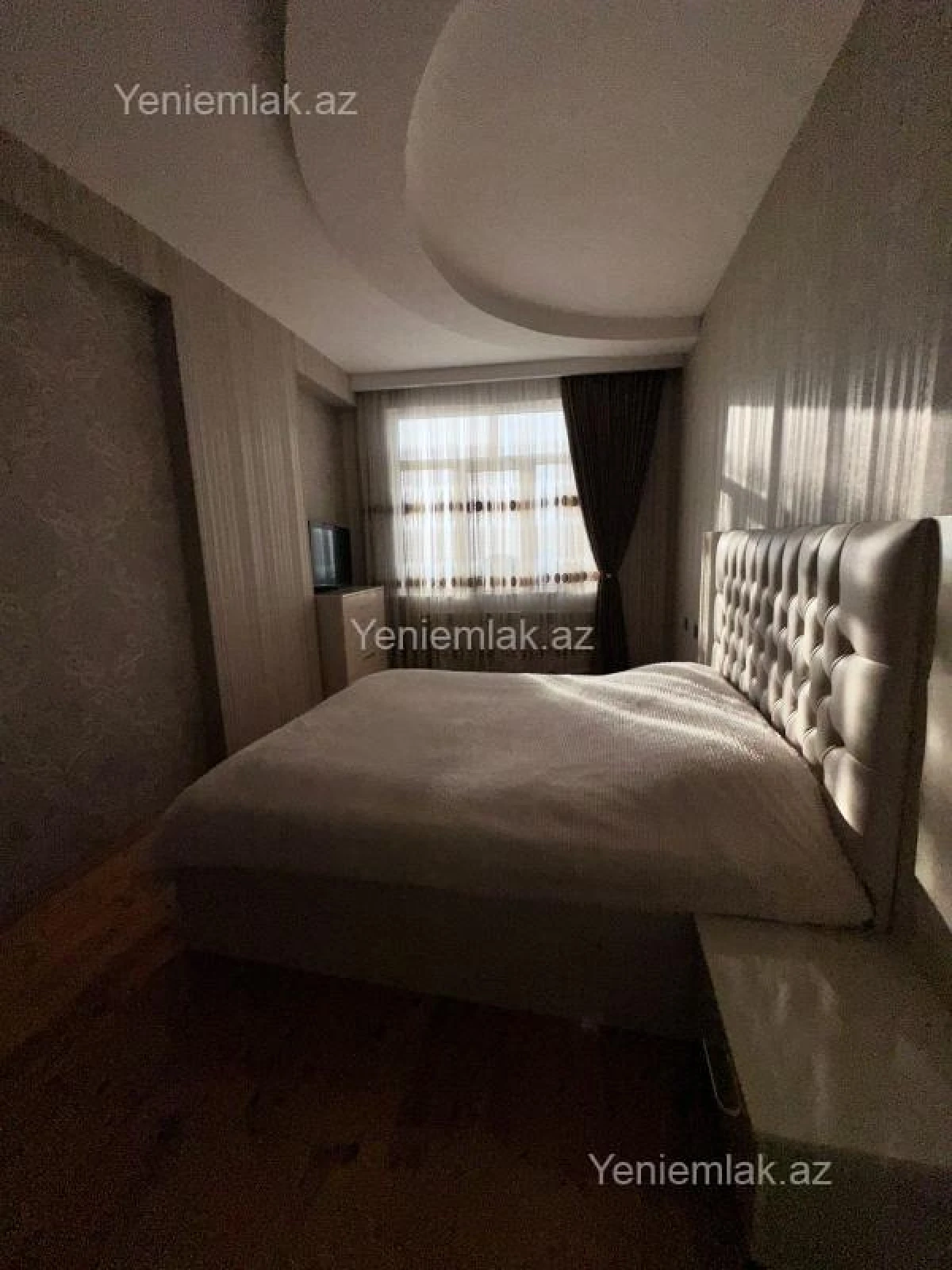 Satılır 3 otaqlı yeni tikili 115 m²
