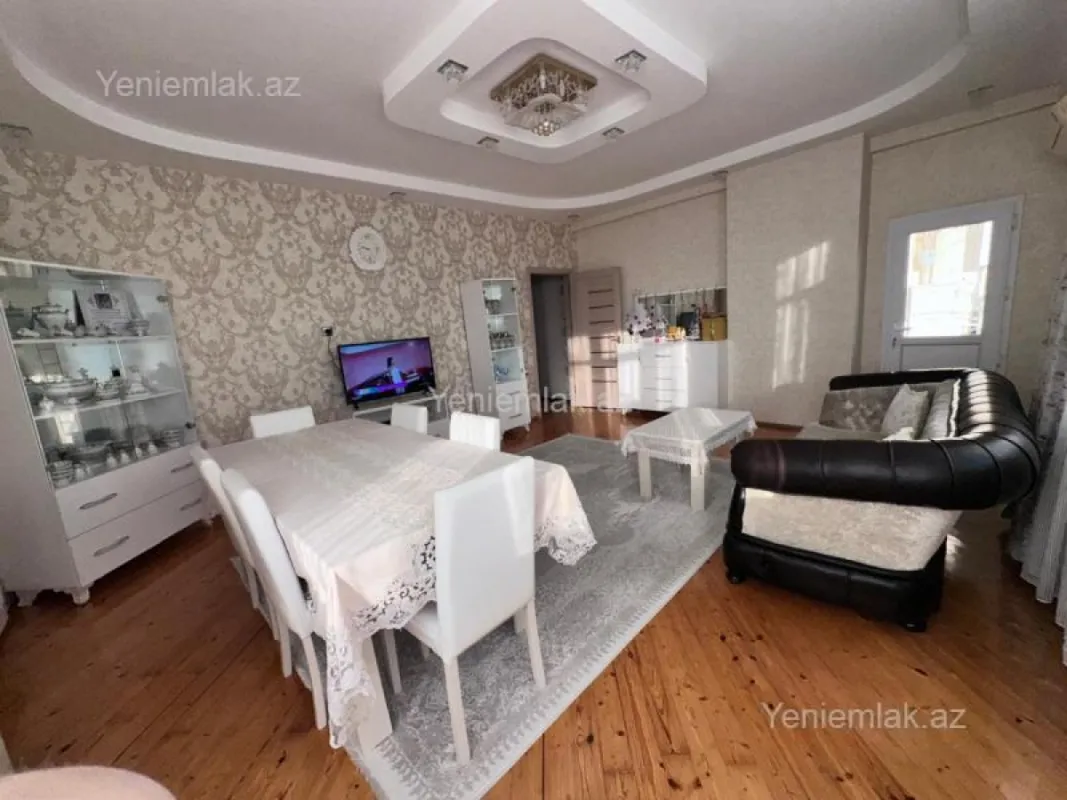 Satılır 3 otaqlı yeni tikili 115 m²