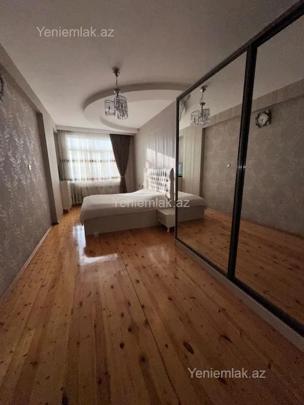 Satılır 3 otaqlı yeni tikili 115 m²