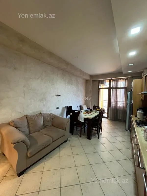 Satılır 3 otaqlı yeni tikili 185 m²