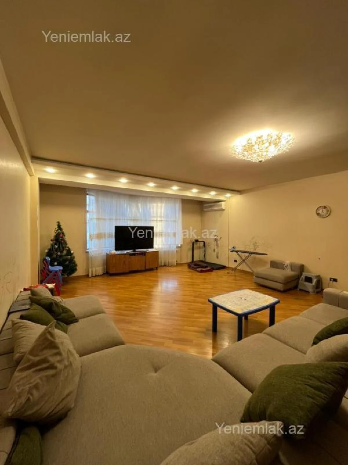 Satılır 3 otaqlı yeni tikili 185 m²