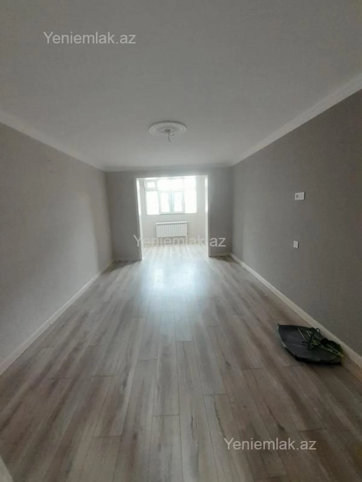 Satılır 3 otaqlı köhnə tikili 75 m²