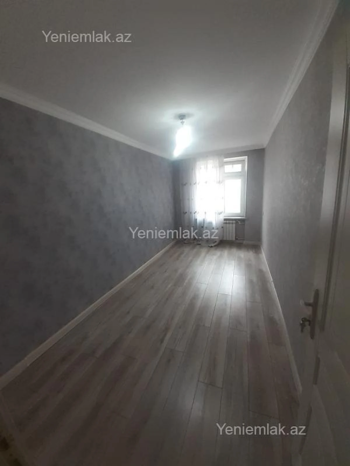 Satılır 3 otaqlı köhnə tikili 75 m²
