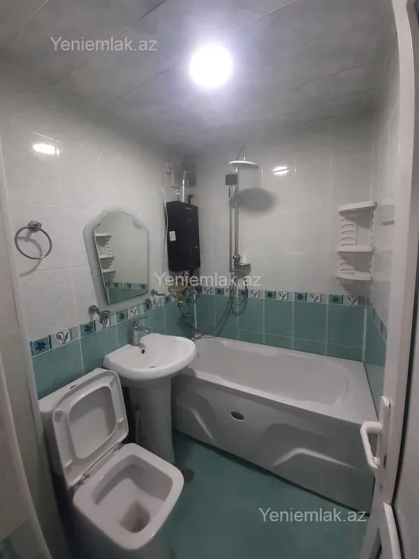Satılır 3 otaqlı köhnə tikili 75 m²