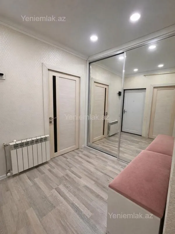 Satılır 2 otaqlı köhnə tikili 60 m²