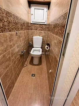 Satılır 2 otaqlı köhnə tikili 60 m²
