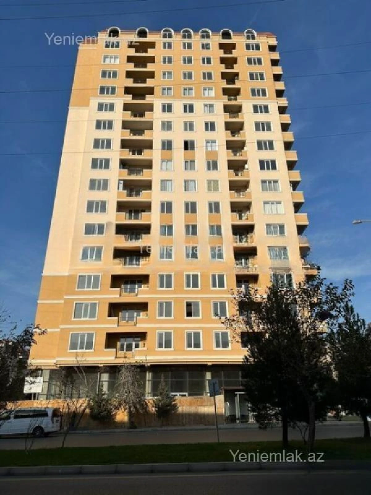 Satılır 3 otaqlı yeni tikili 130 m²