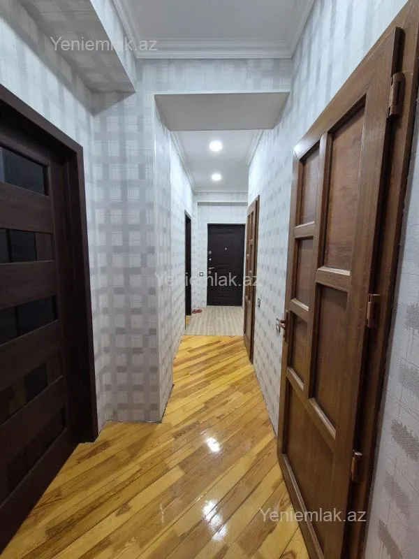 Satılır 2 otaqlı yeni tikili 75 m²