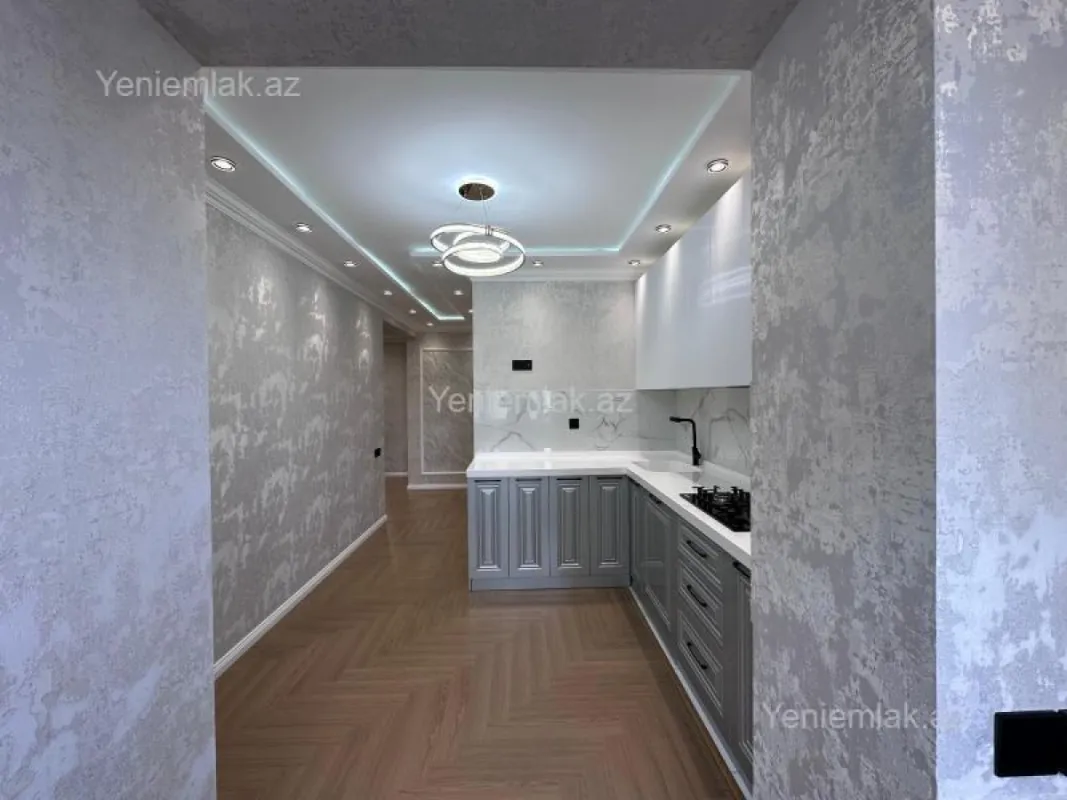 Satılır 3 otaqlı köhnə tikili 80 m²