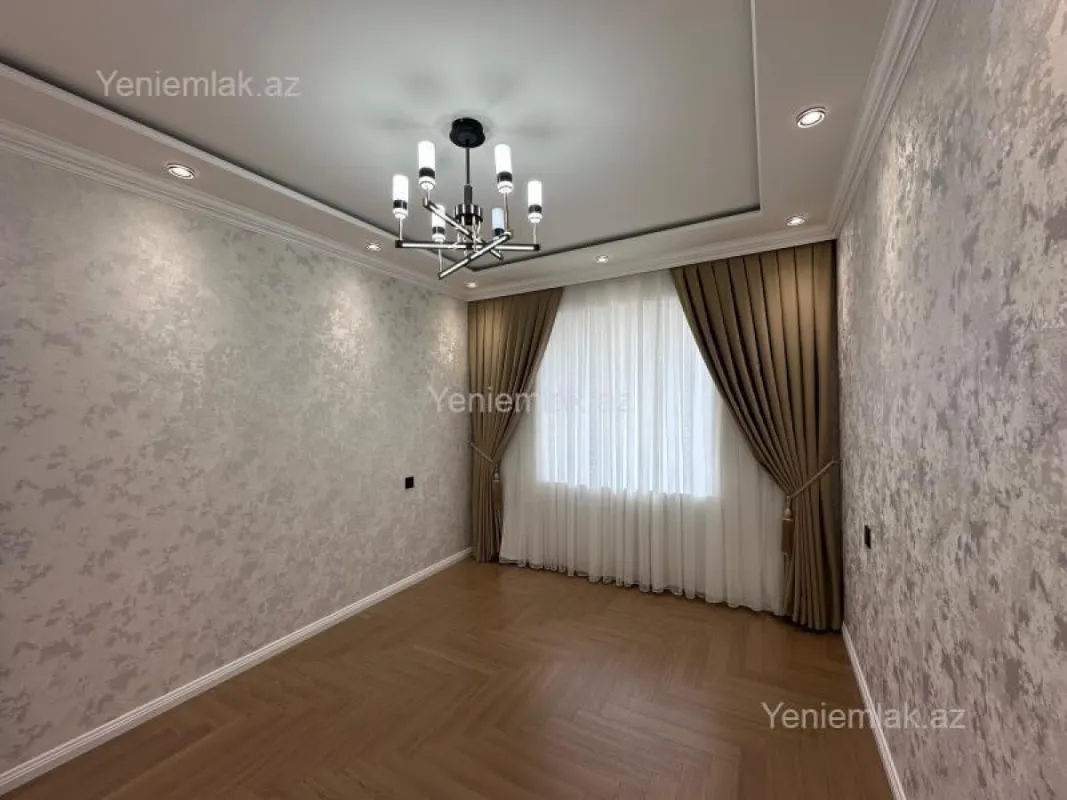Satılır 3 otaqlı köhnə tikili 80 m²
