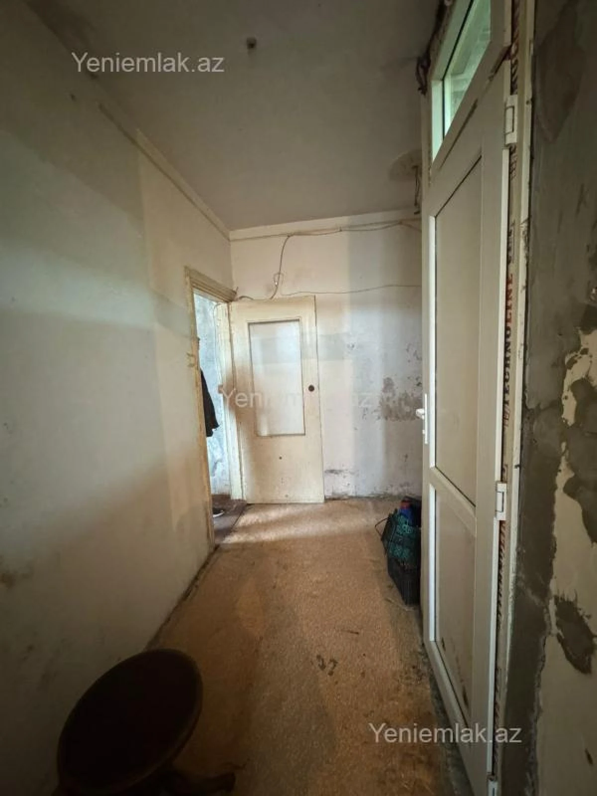 Satılır 1 otaqlı köhnə tikili 36 m²
