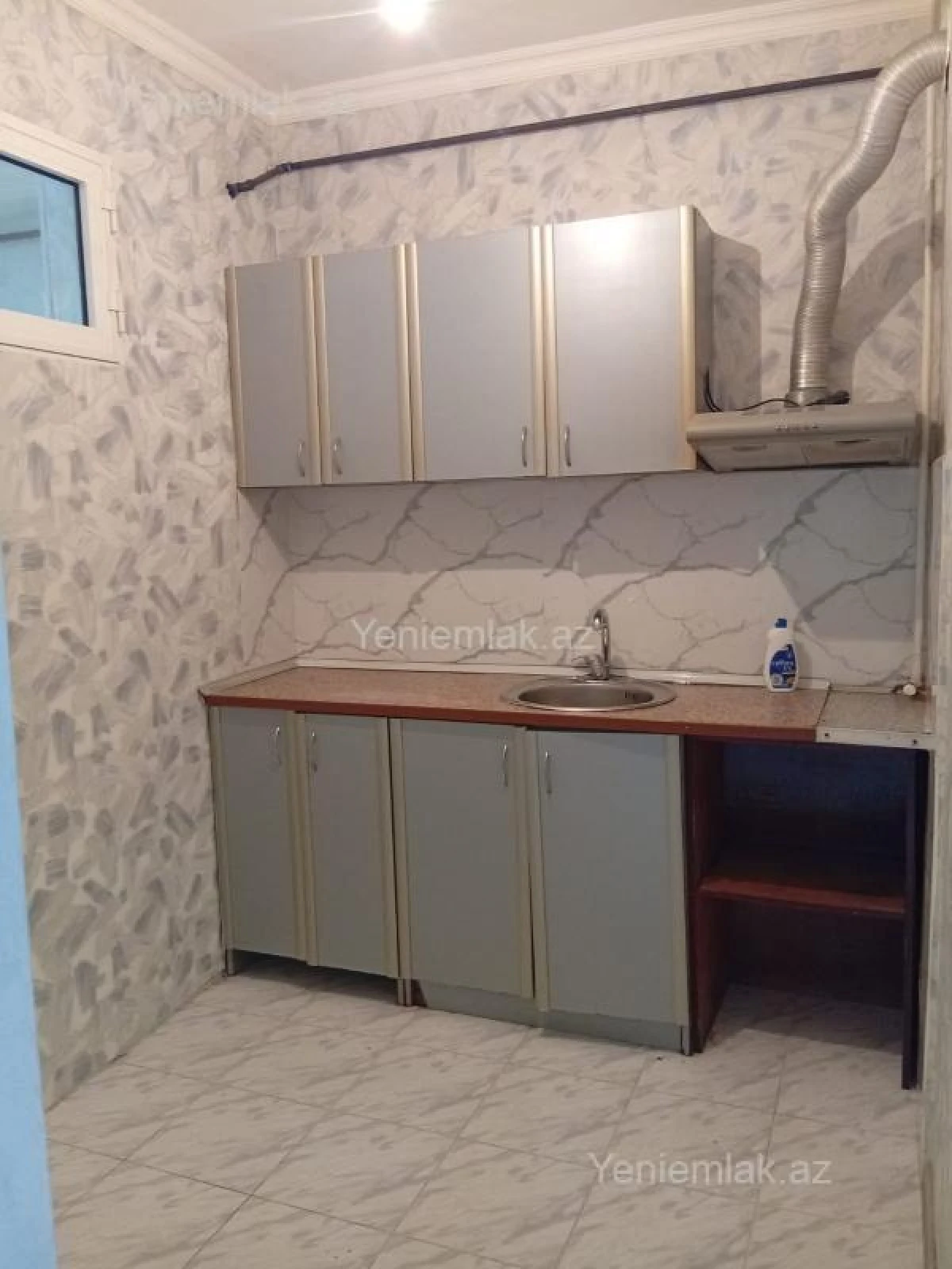 Satılır 2 otaqlı köhnə tikili 51 m²