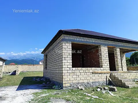 Satılır 3 otaqlı həyət evi 100 m²