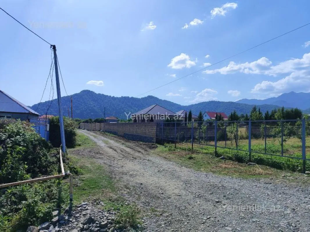 Satılır 3 otaqlı həyət evi 100 m²