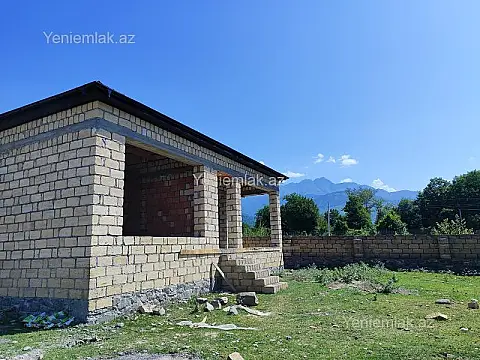 Satılır 3 otaqlı həyət evi 100 m²