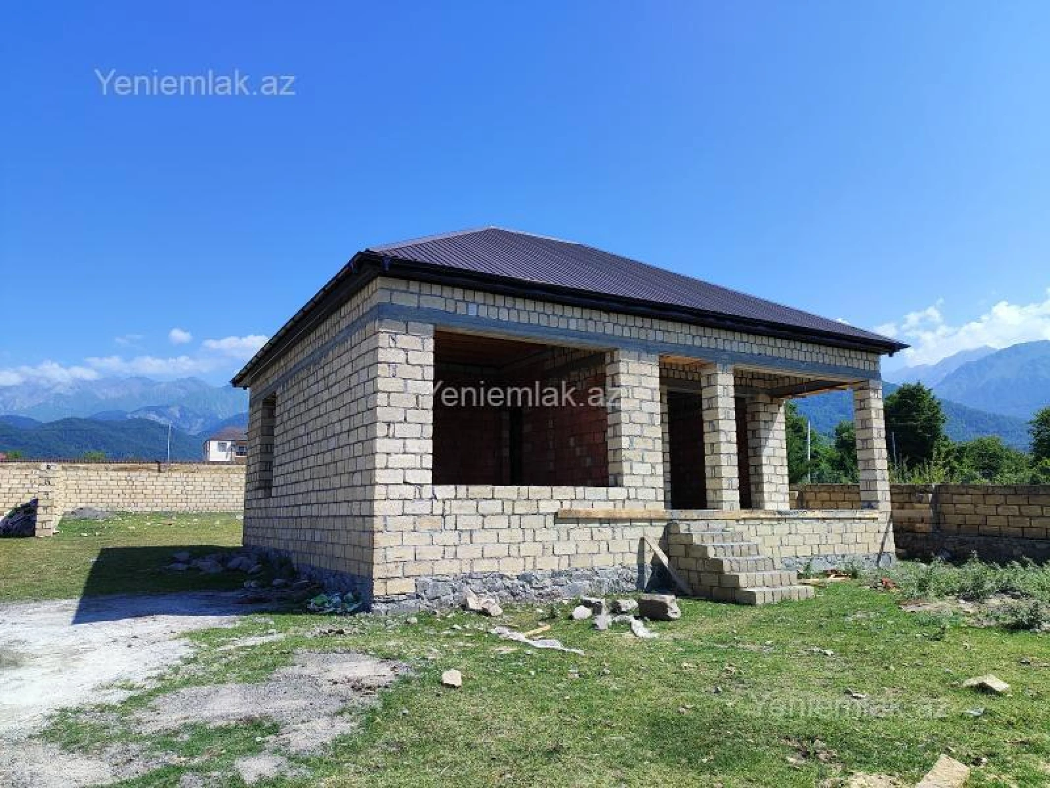 Satılır 3 otaqlı həyət evi 100 m²