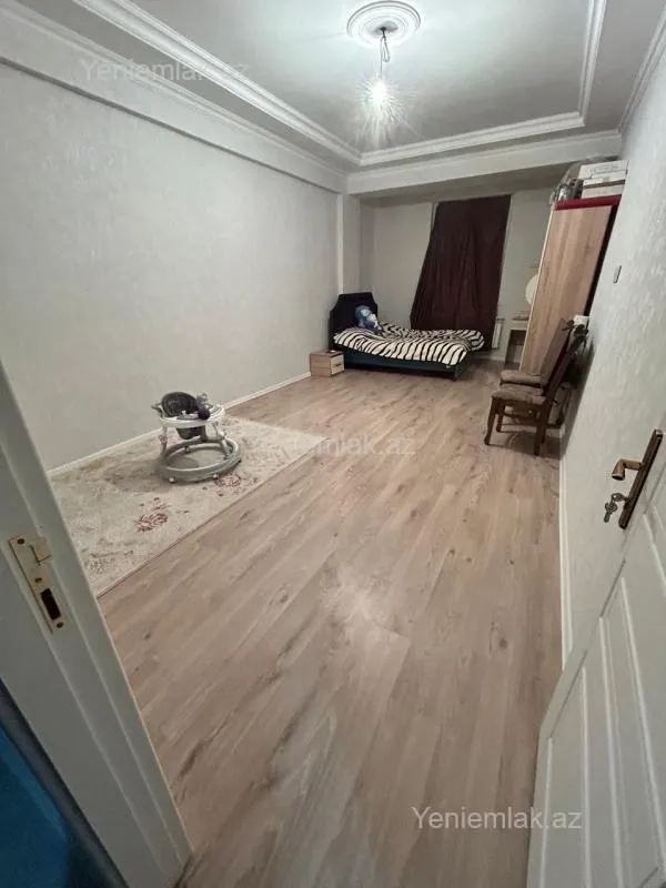Satılır 1 otaqlı yeni tikili 70 m²