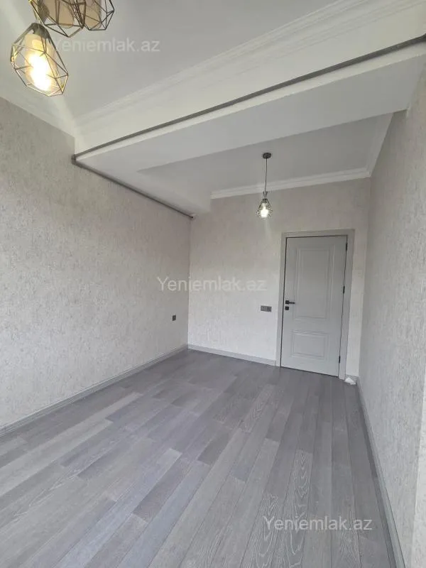 Satılır 3 otaqlı yeni tikili 100 m²