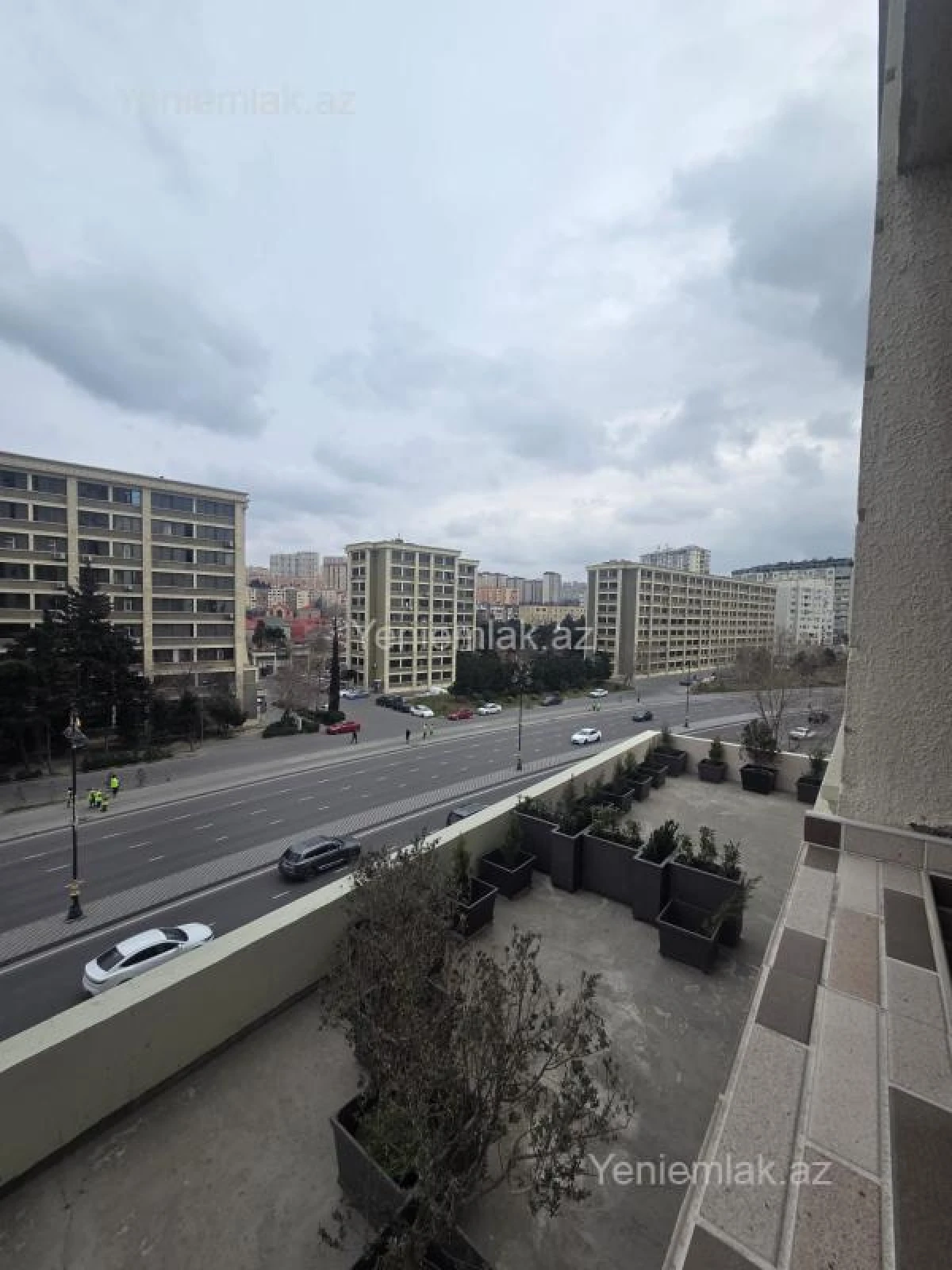 Satılır 3 otaqlı yeni tikili 100 m²