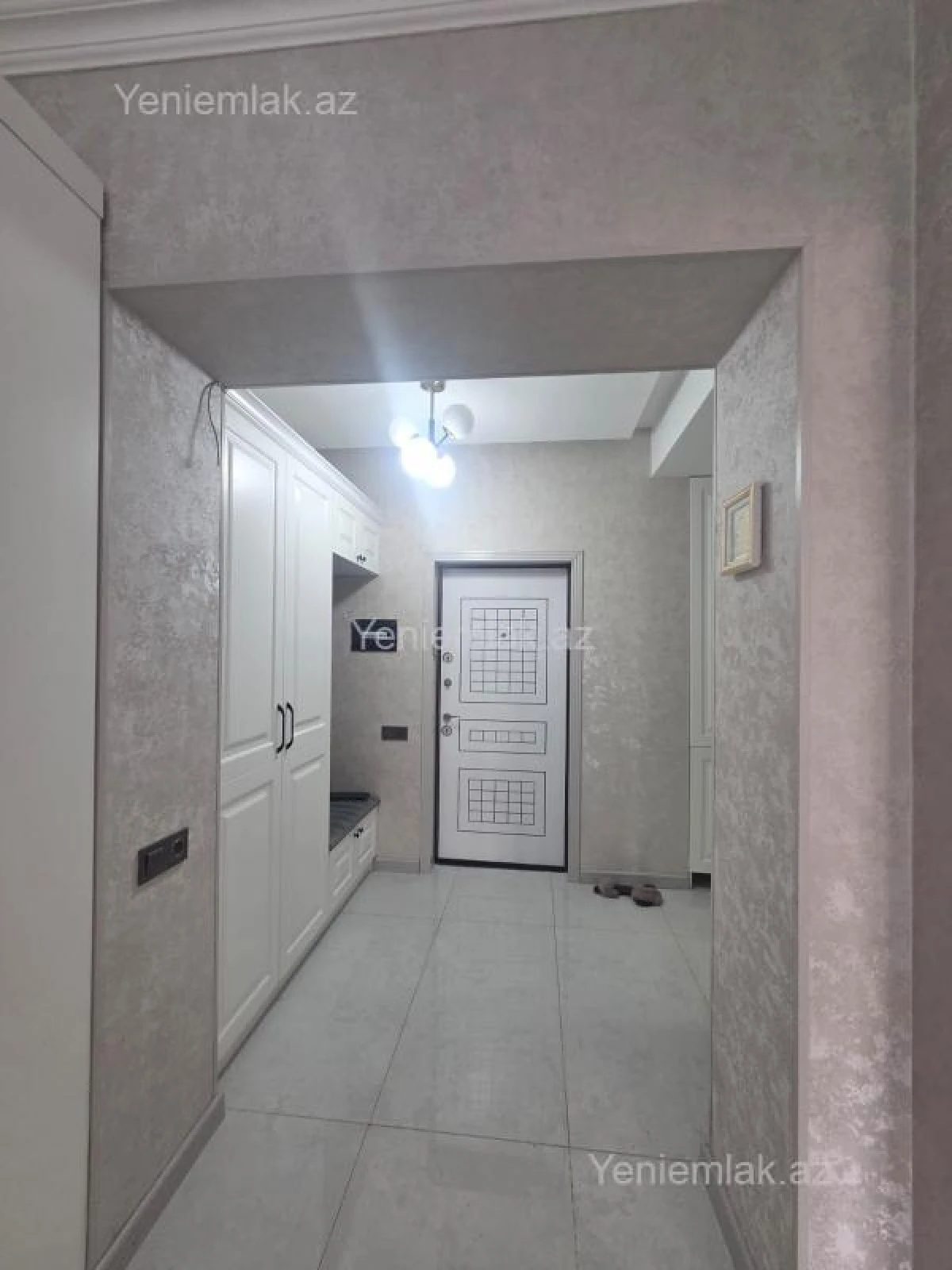 Satılır 3 otaqlı yeni tikili 100 m²