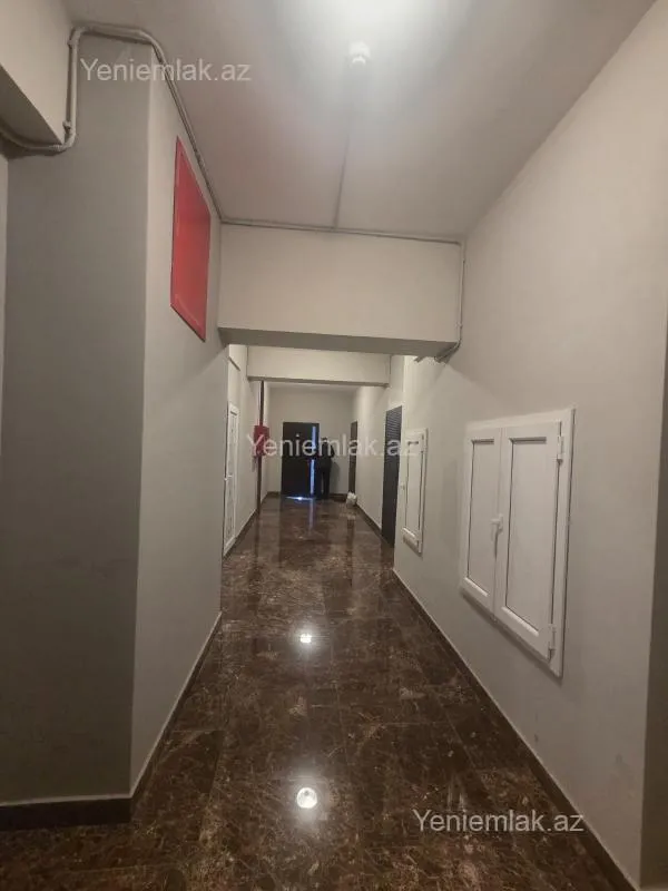 Satılır 3 otaqlı yeni tikili 100 m²