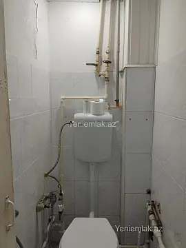 Satılır 2 otaqlı köhnə tikili 57 m²