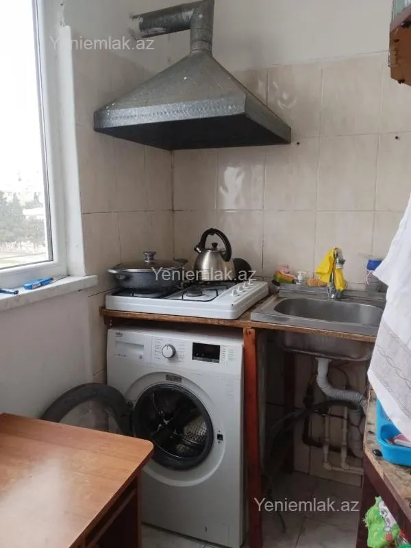 Satılır 2 otaqlı köhnə tikili 57 m²