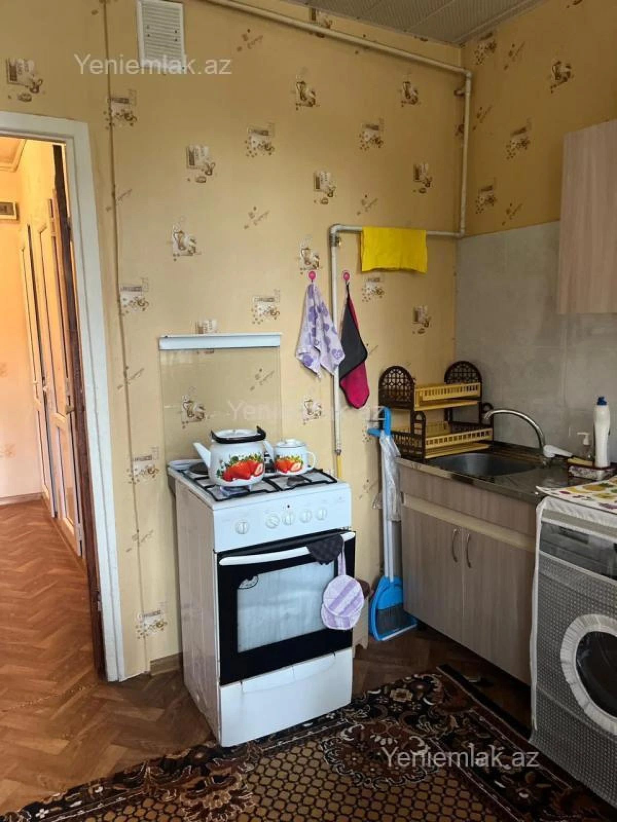 Satılır 2 otaqlı köhnə tikili 65 m²